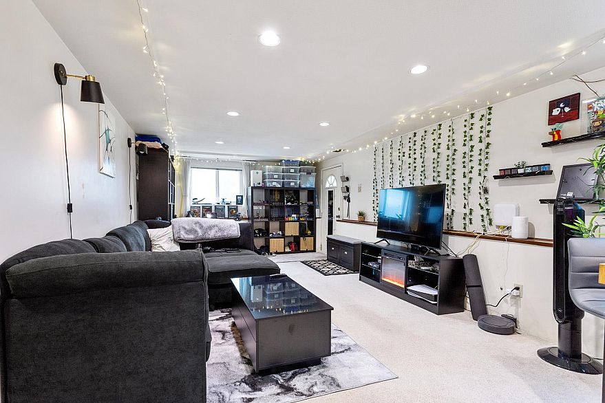 2206 Musqueamview Street