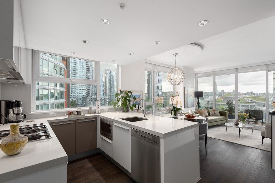 707 1351 Continental Street