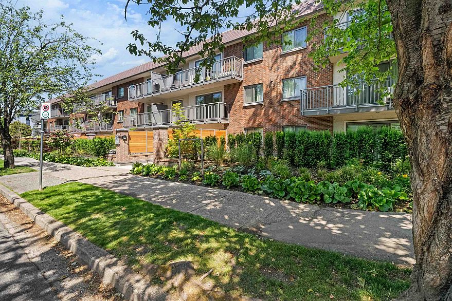 101 2121 W 6th Avenue