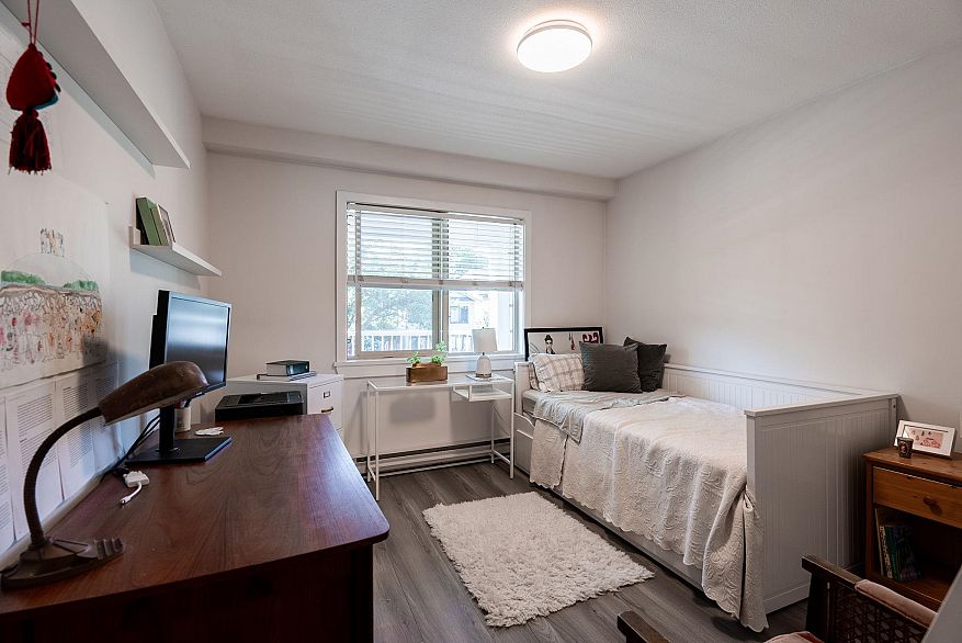 203 1615 Frances Street