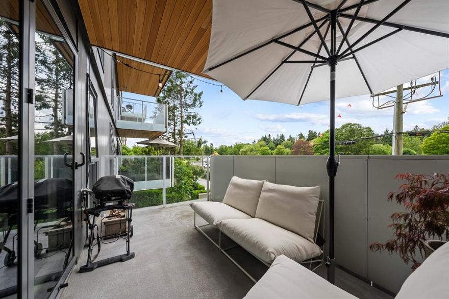 201 5089 Quebec Street