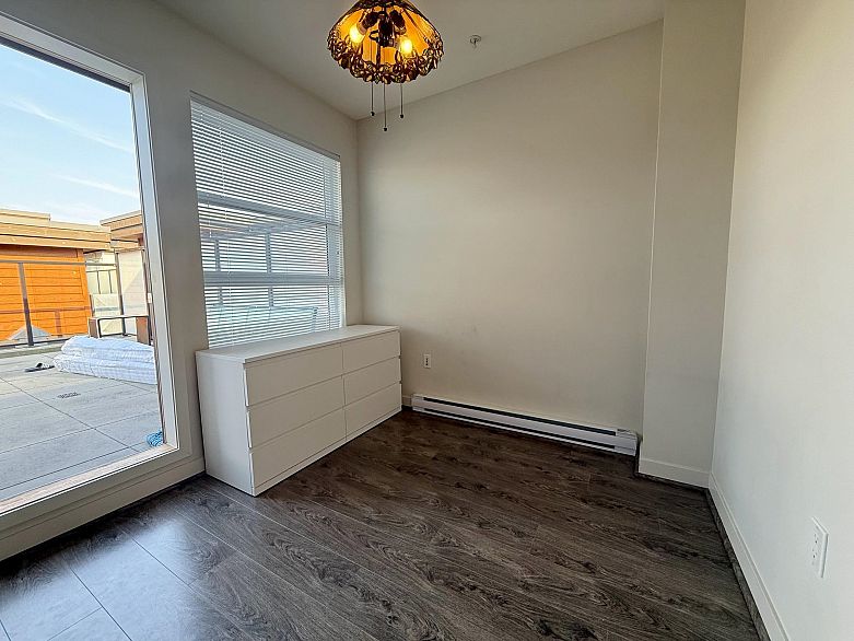 PH18 5983 Gray Avenue