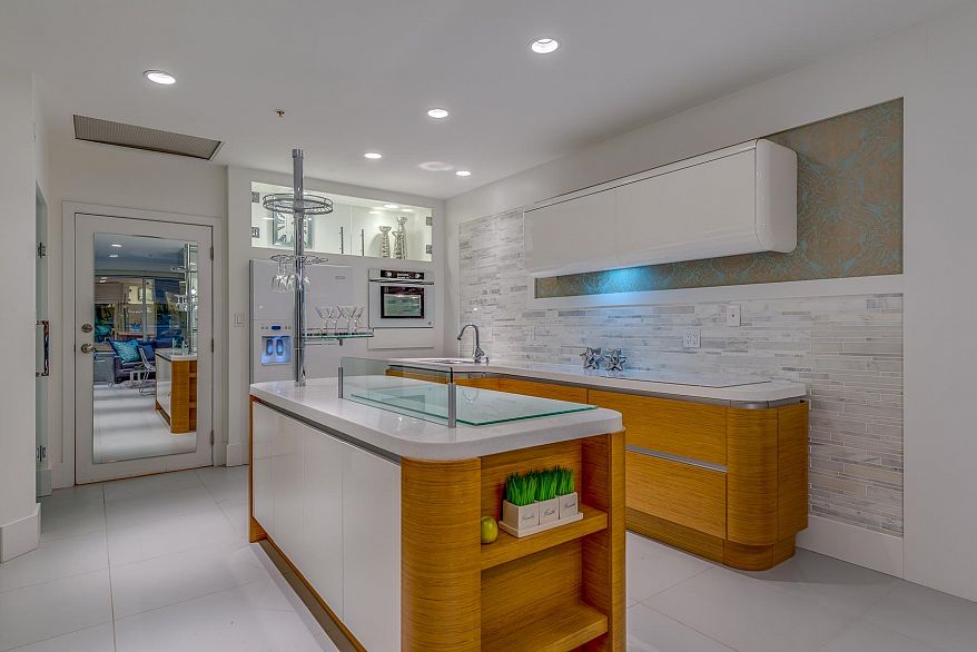 203 1177 Hornby Street