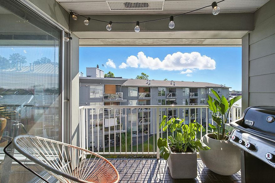 409 1820 E Kent Ave South Avenue