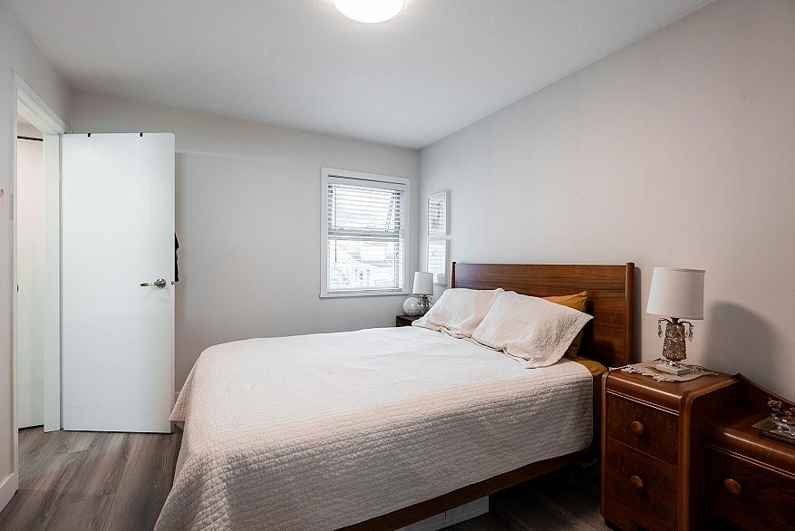 203 1615 Frances Street