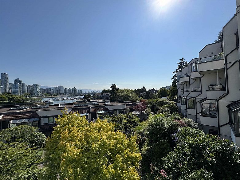 21 1201 Lamey's Mill Road