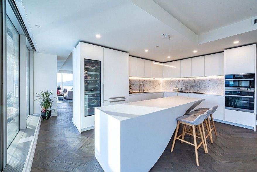 5601 1480 Howe Street