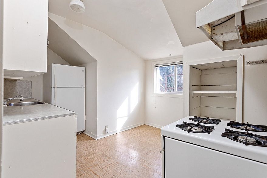 2206 Musqueamview Street