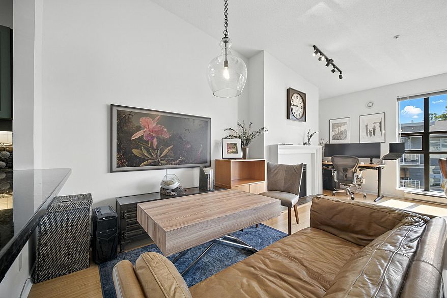 409 1820 E Kent Ave South Avenue