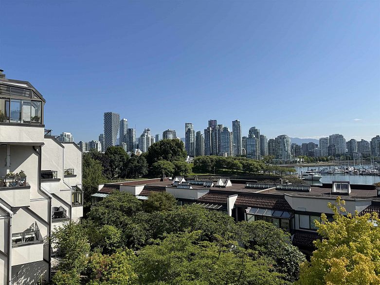 21 1201 Lamey's Mill Road