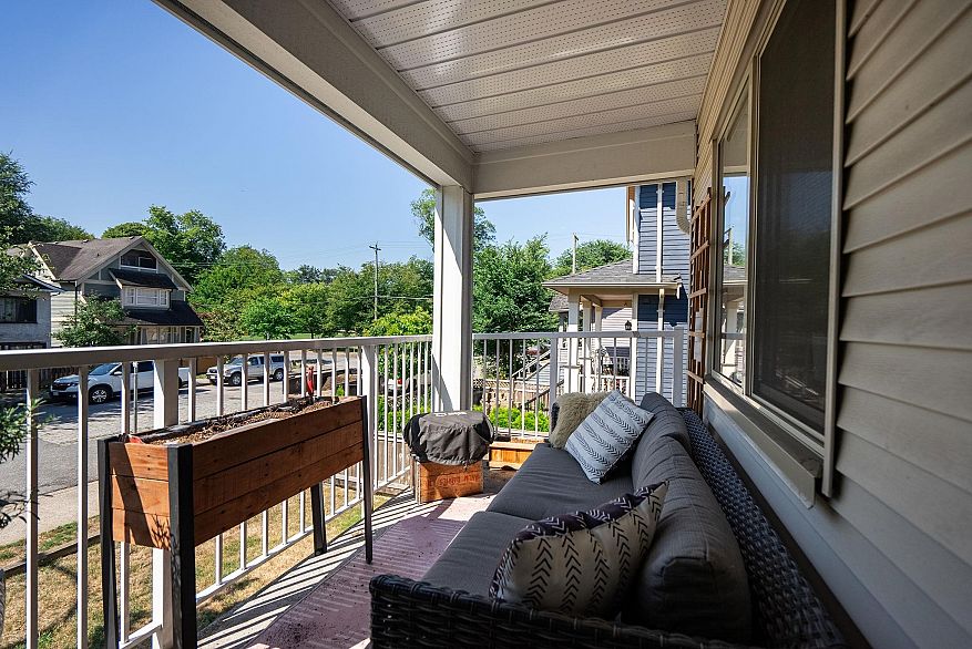 203 1615 Frances Street