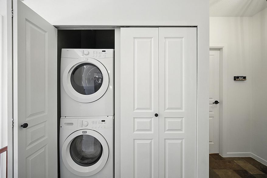 409 1820 E Kent Ave South Avenue