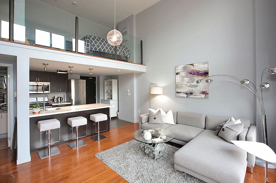 511 22 E Cordova Street