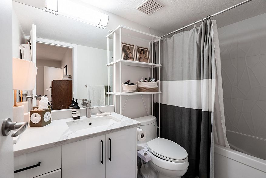 203 1615 Frances Street