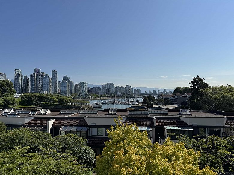 21 1201 Lamey's Mill Road