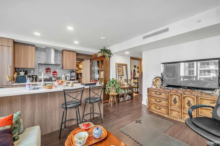 615 455 SW Marine Drive