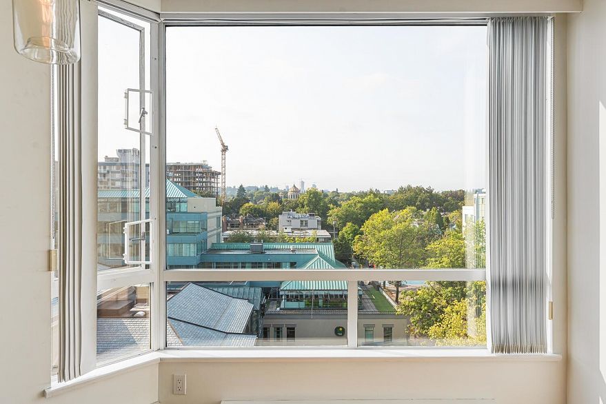 1105 2668 Ash Street