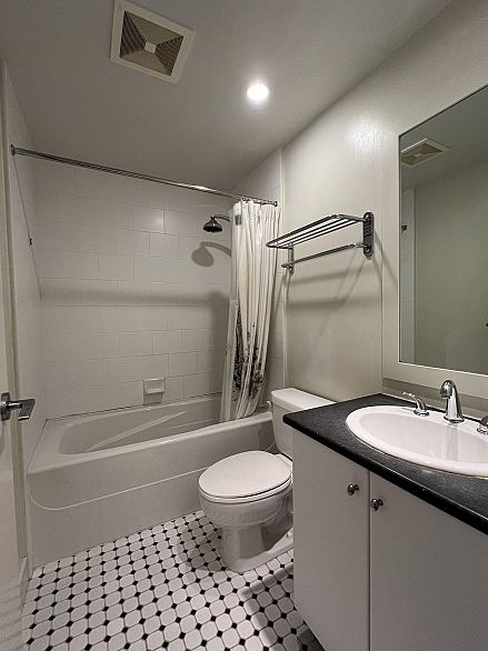 807 1238 Burrard Street