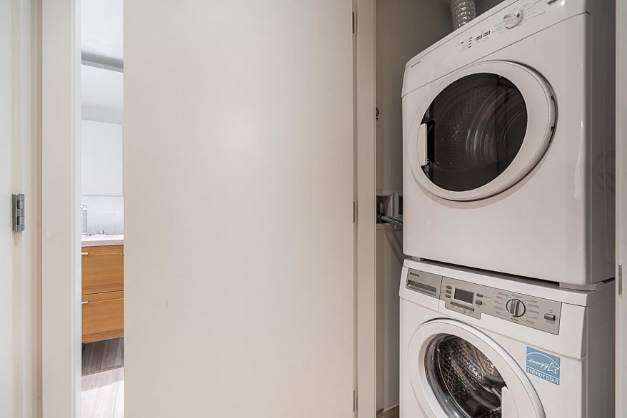 501 7228 Adera Street