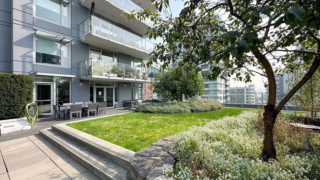 515 1661 Quebec Street