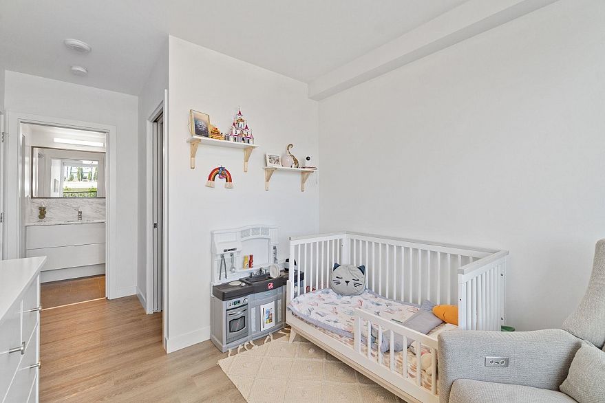 805 209 East 7th Avenue