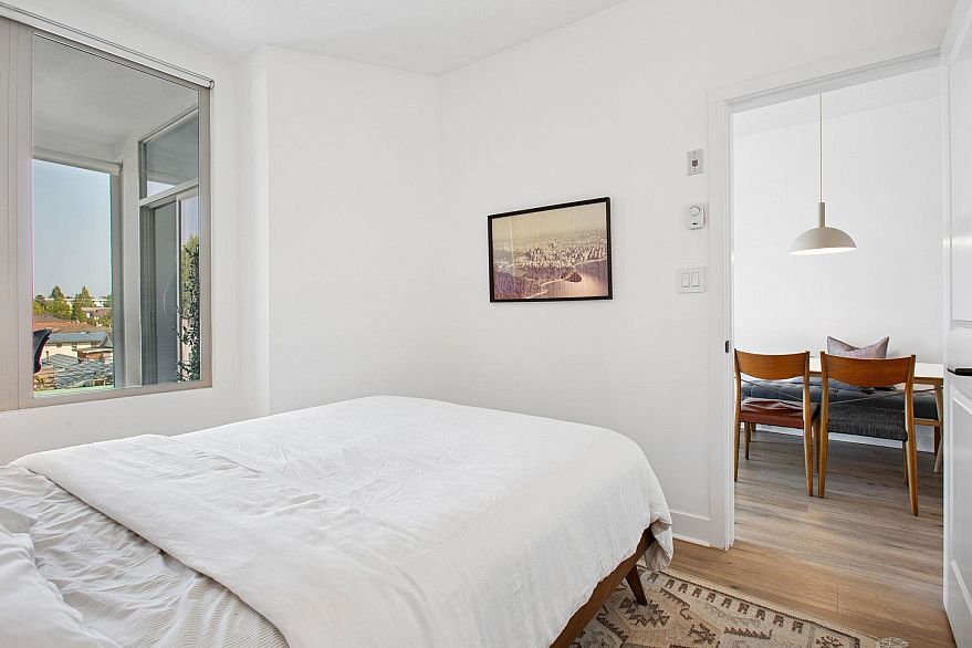 308 688 E 17th Avenue