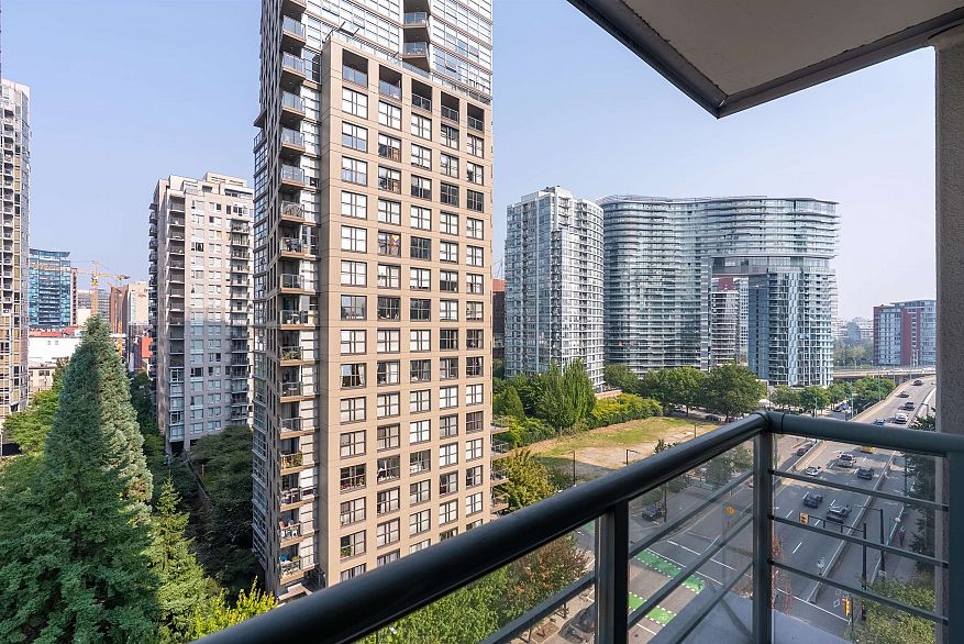 1203 1008 Cambie Street