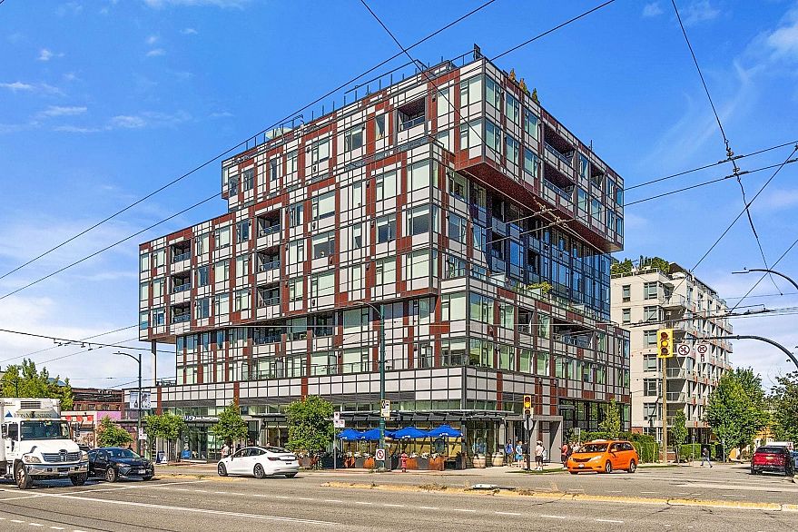 805 209 East 7th Avenue