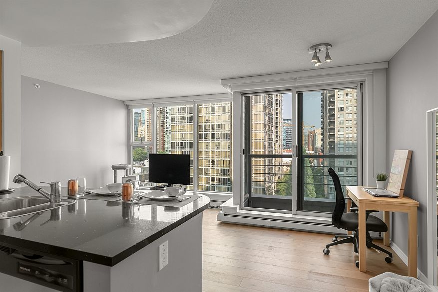 1203 1008 Cambie Street