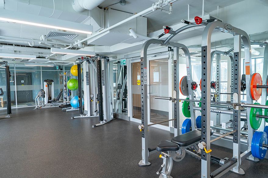 324 3430 E Kent Avenue