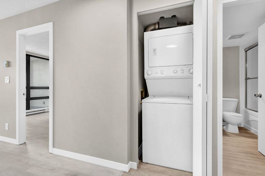 1008 933 Hornby Street