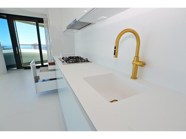 2204 1033 Nelson Street