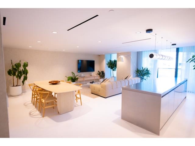 2204 1033 Nelson Street