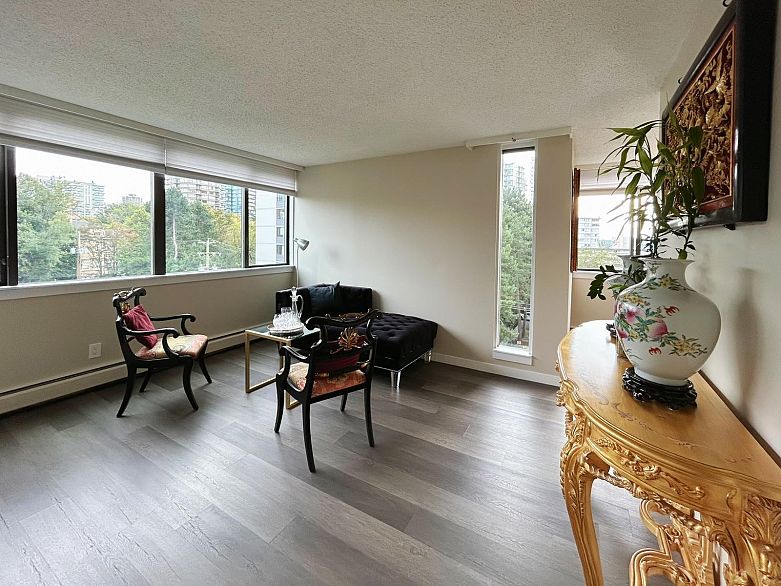 606 1740 Comox Street