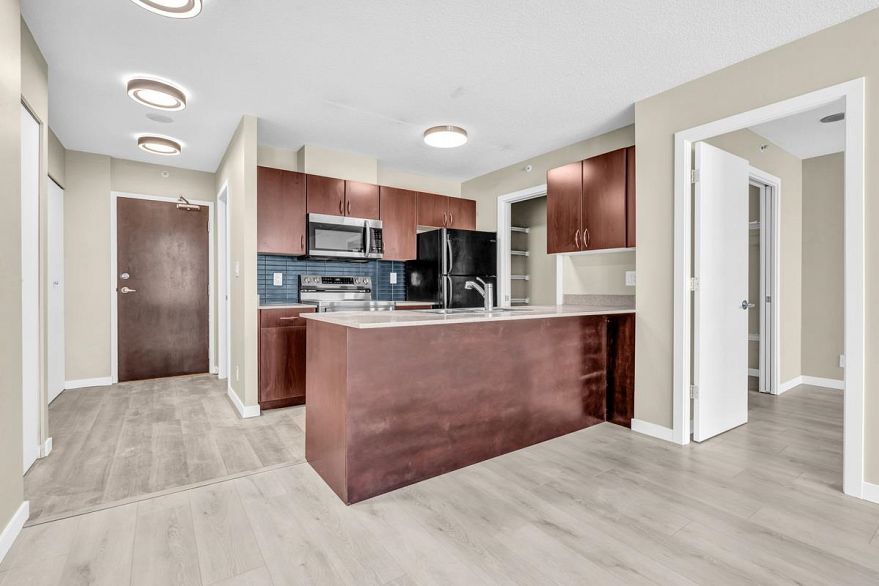 1008 933 Hornby Street