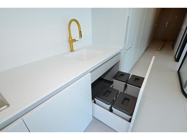 2204 1033 Nelson Street