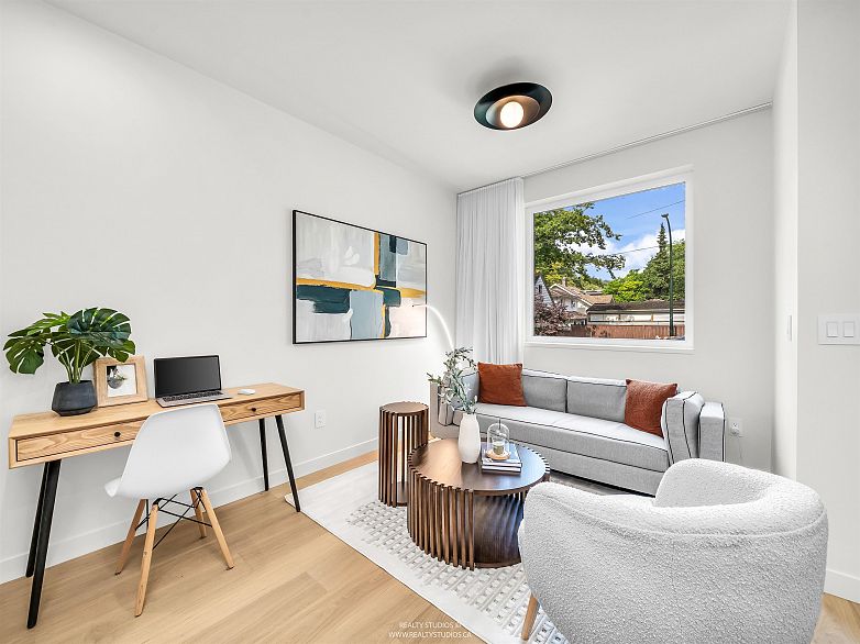 1 1120 E 23rd Avenue