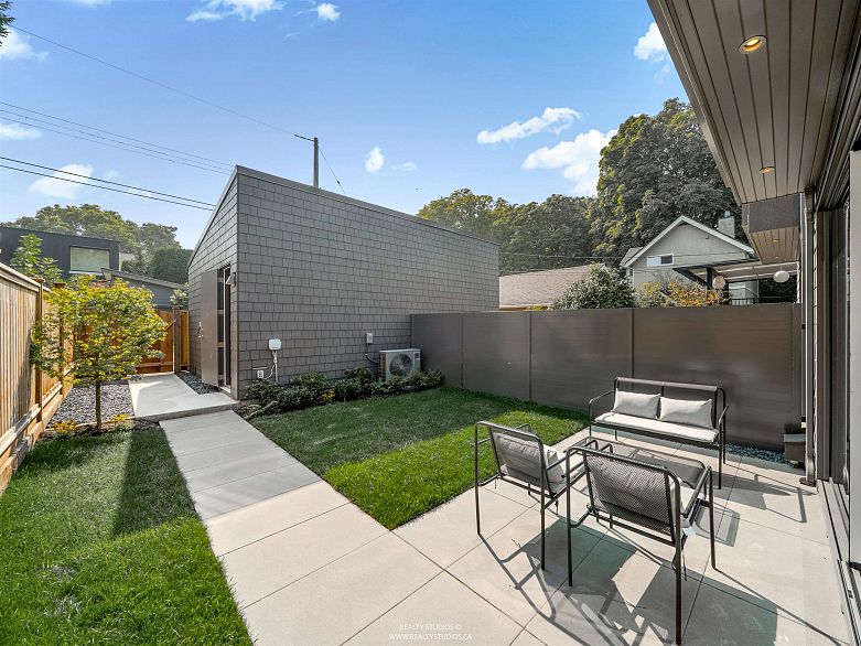 1 1120 E 23rd Avenue