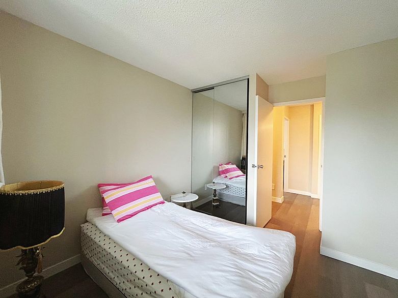 606 1740 Comox Street