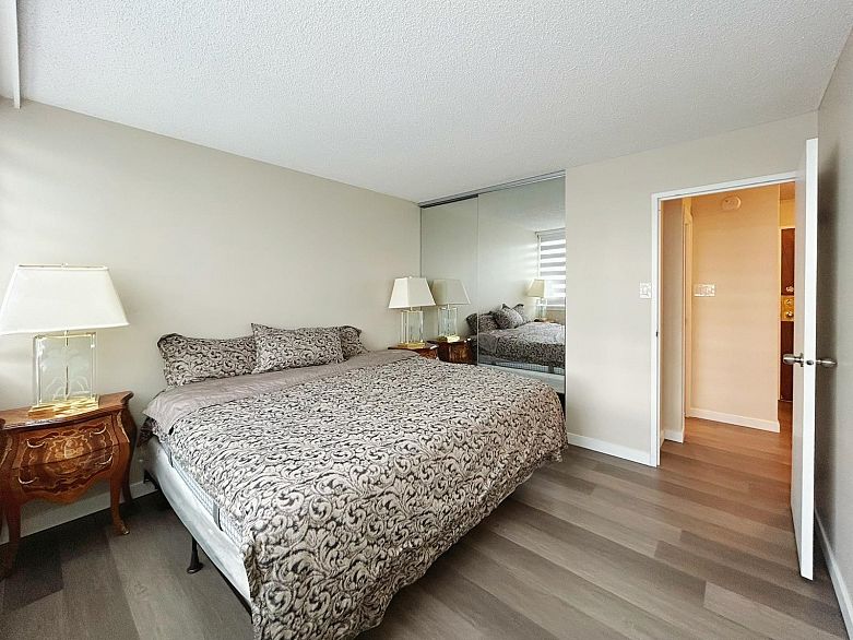 606 1740 Comox Street