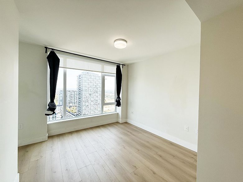 1702 8533 River District Crossing