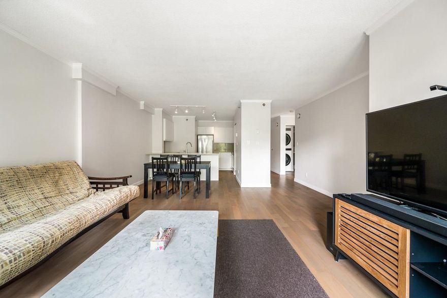 312 503 W 16th Avenue