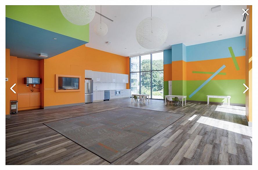 1702 8533 River District Crossing