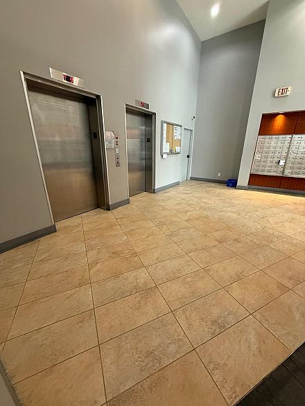 302 4028 Knight Street