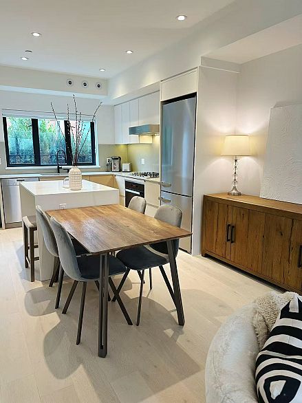 51 550 W 28th Avenue