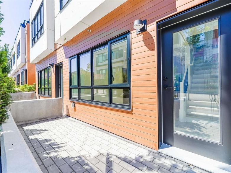 51 550 W 28th Avenue