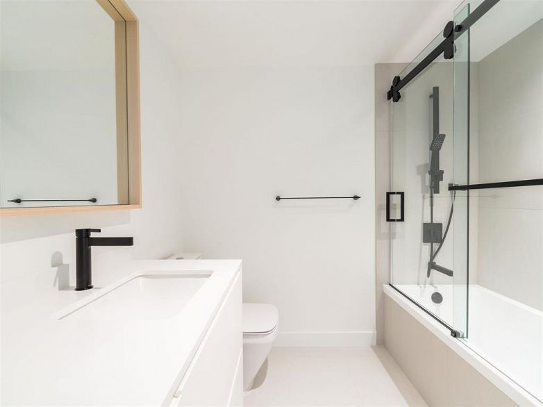 51 550 W 28th Avenue