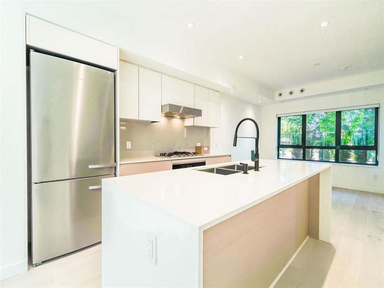 51 550 W 28th Avenue