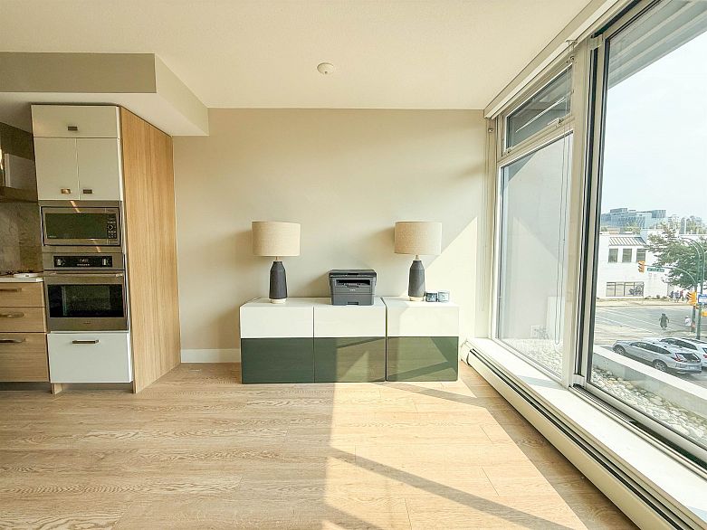 305 1783 Manitoba Street