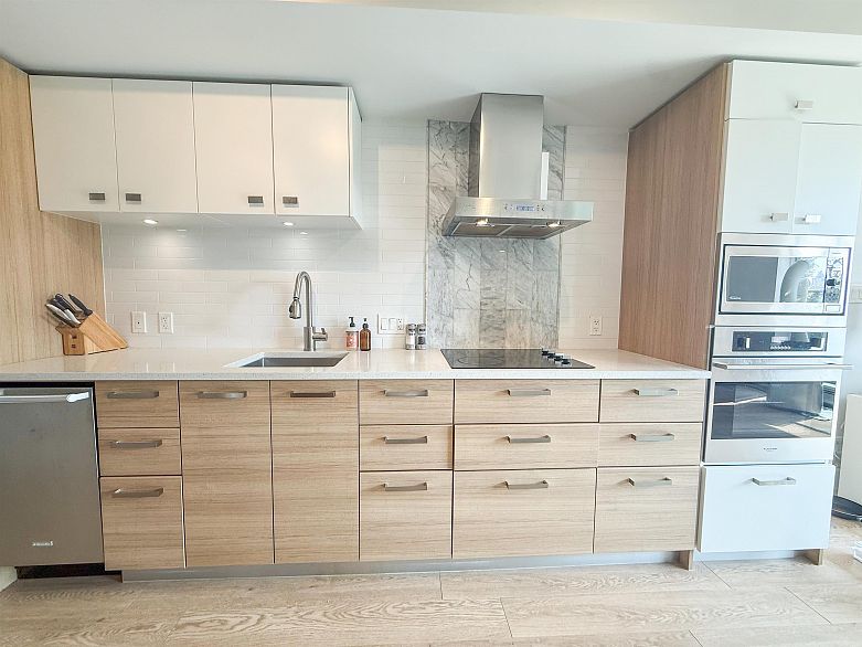 305 1783 Manitoba Street